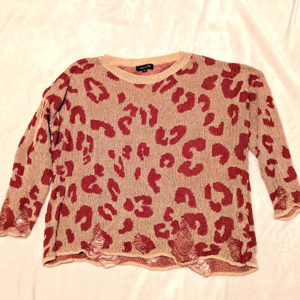 ✨NWOT, Red Leopard distressed sweater, sz Medium